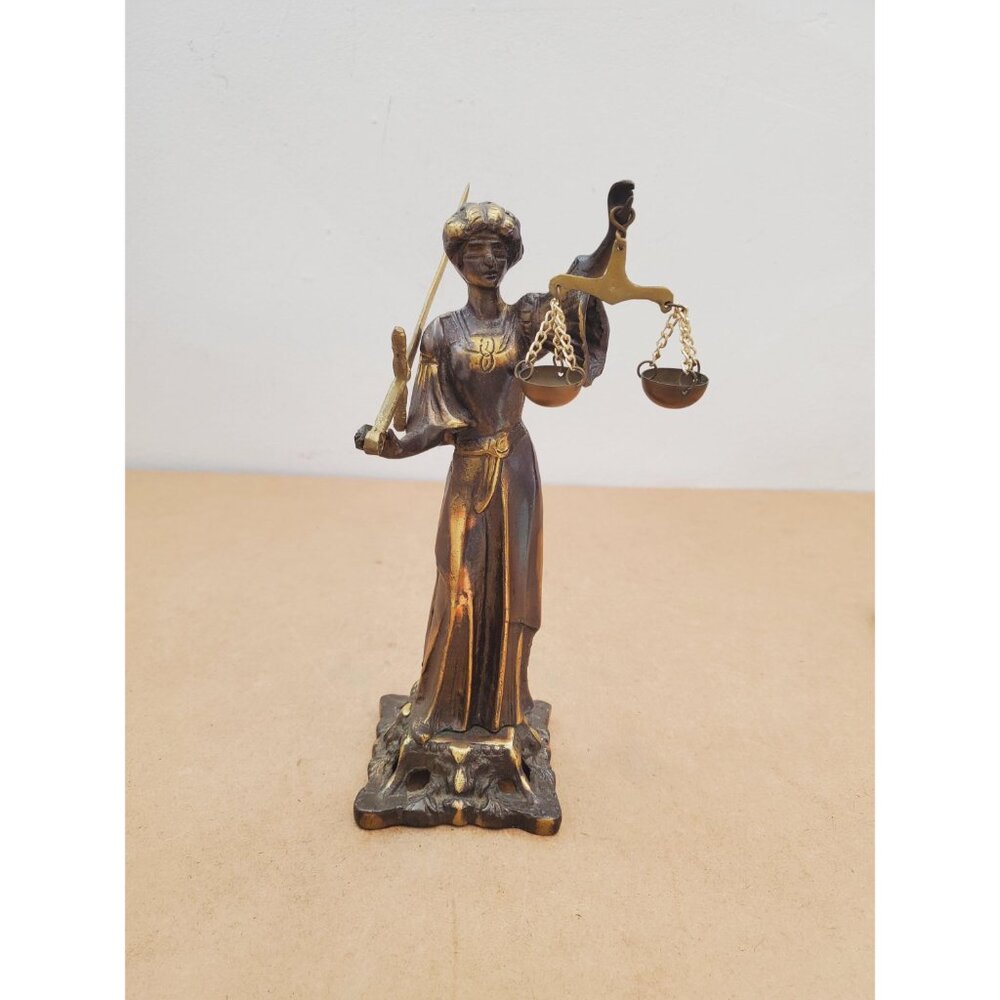 Bronze Sculpture Lady Justice Figurine - Statue , Gift for Lawyer - Themis - Picture 2 of 16